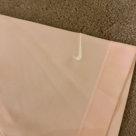 Nike Golf Shirt - Picture 3 of 4